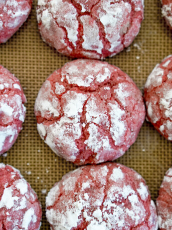 red bean crinkle cookie