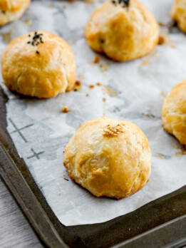 Hawaii manju with white sesame seeds