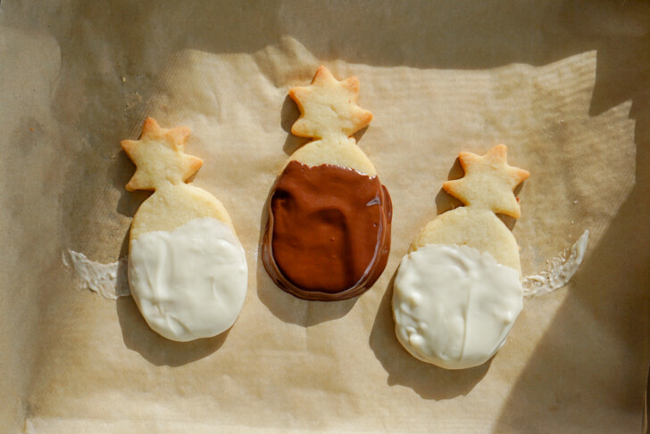 pineapple shaped macadamia nut cookies dipped in chocolate