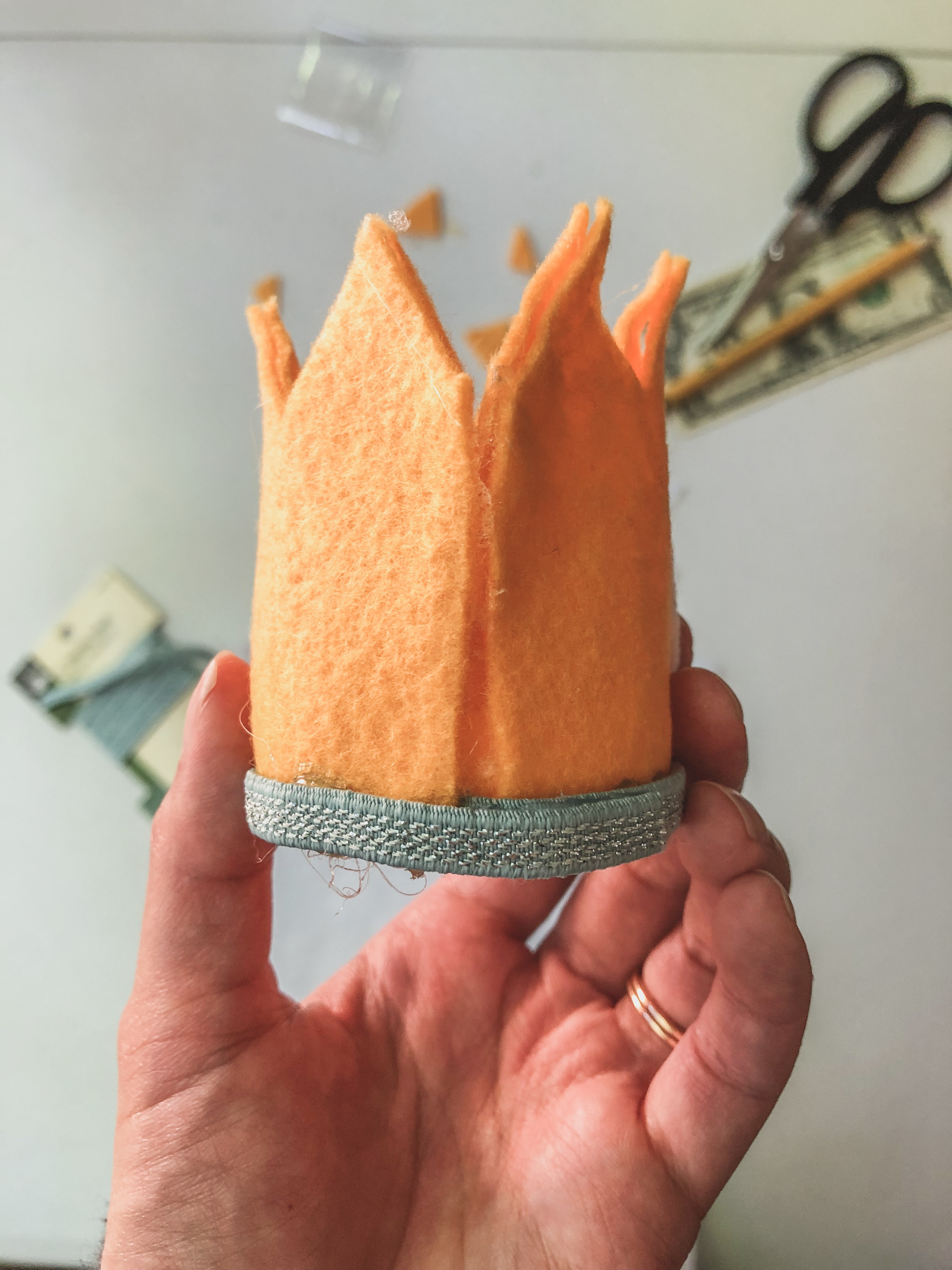 open seam felt crown